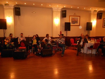 ναννοσ τραγοθδι